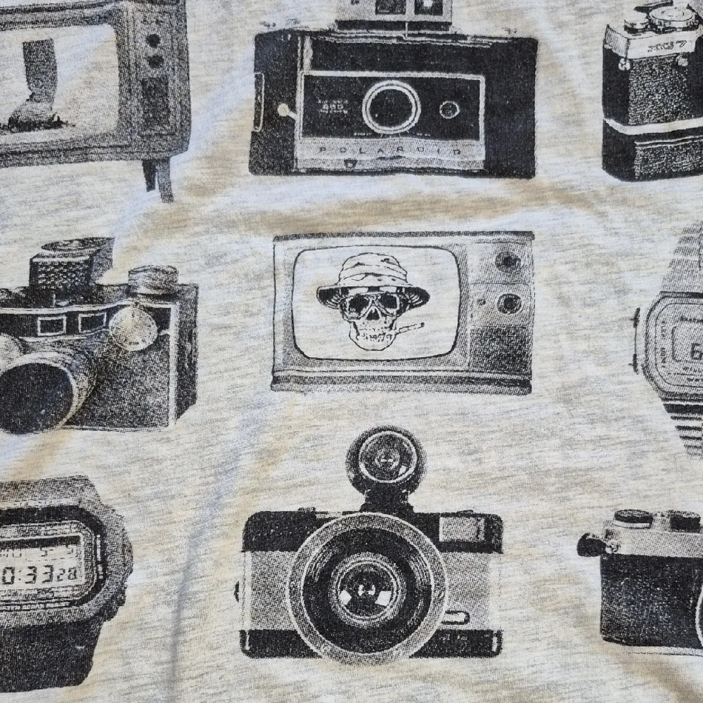 POL Cream Graphic Vintage Cameras Print Tee, Medium, Pre-loved - Picture 4 of 10